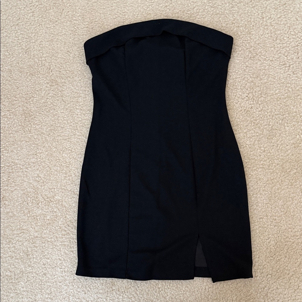 Elegant Black Strapless Dress